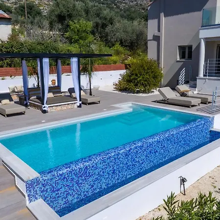 Find Me On Kefalonia Villa *